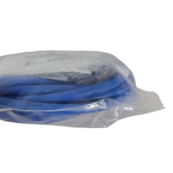 2/$15 NEW Leviton CAT 5 7-Foot Patch Cord Blue 52455-7BL Network Cable Ethernet - Picture 6 of 7